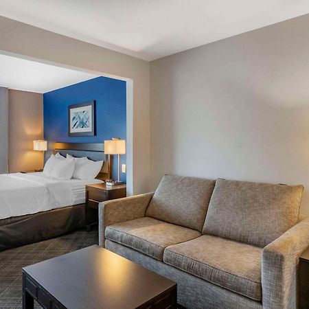Comfort Inn & Suites Grand Blanc-Flint Екстер'єр фото