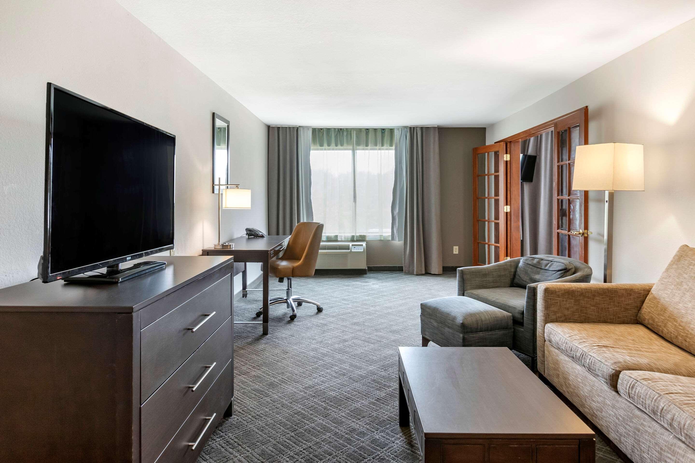 Comfort Inn & Suites Grand Blanc-Flint Екстер'єр фото