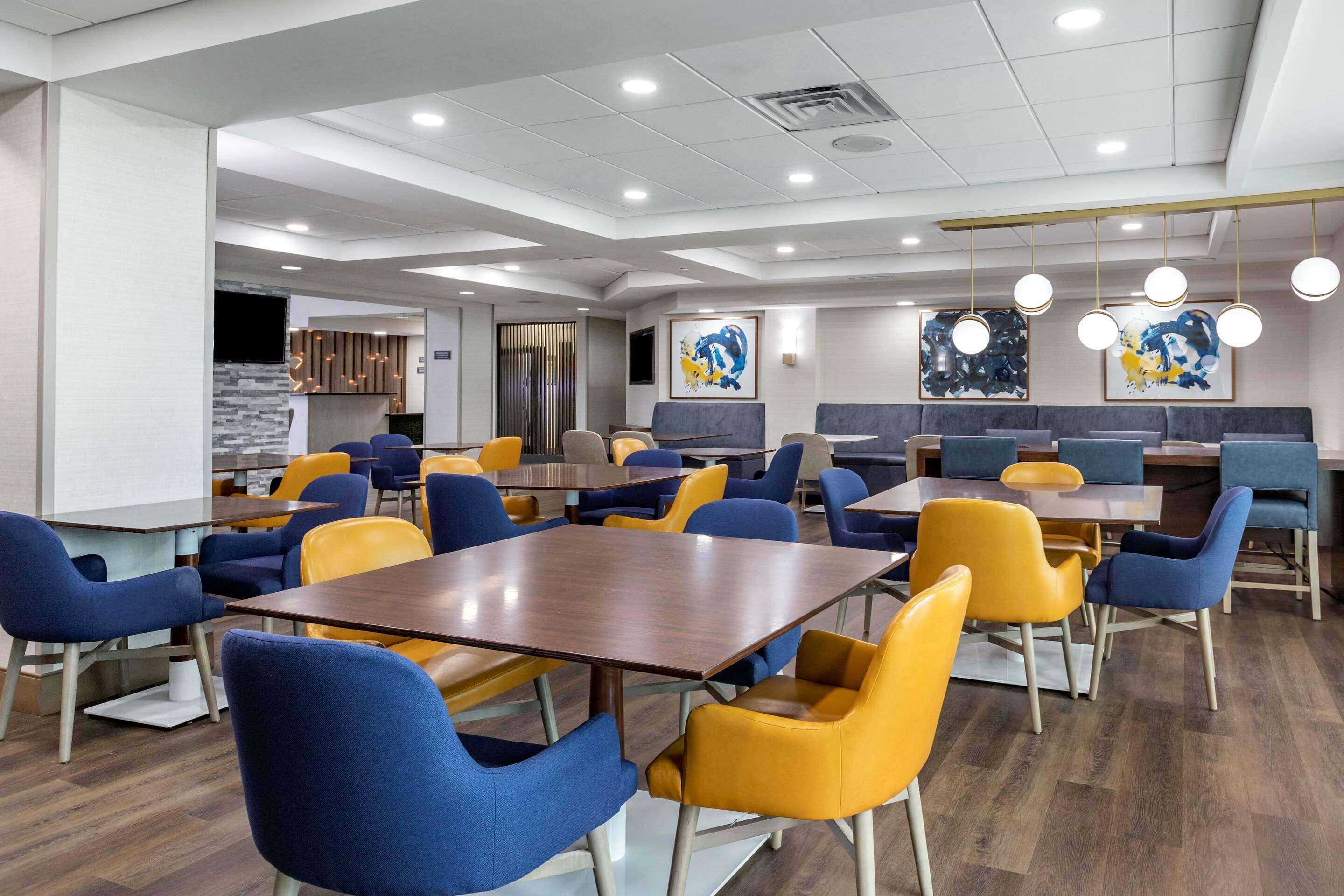 Comfort Inn & Suites Grand Blanc-Flint Екстер'єр фото
